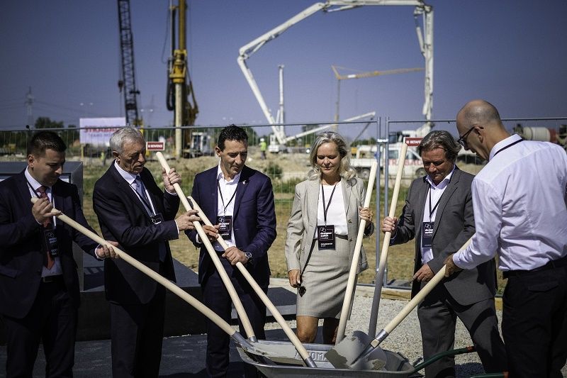 Svečano_polaganje_kamena_temeljca Svečano_polaganje_kamena_temeljca